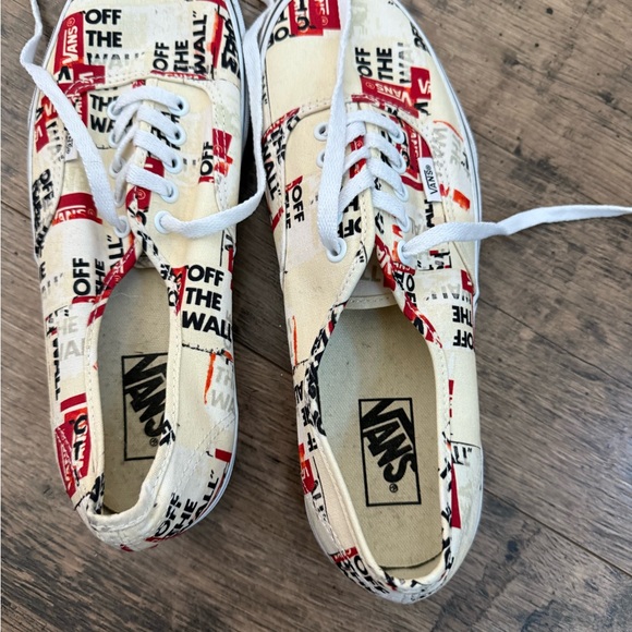 Vans Cream Sneakers with Red and Black Graphic -NWOT M9.5/W11 - Picture 1 of 3